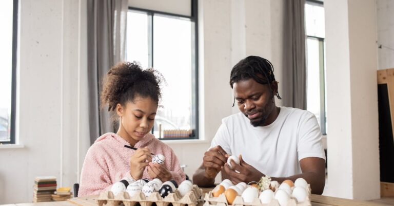 découvrez des idées créatives d'artisanat avec des cartons d'œufs ! transformez des matériaux recyclés en œuvres d'art amusantes et innovantes pour les enfants et les adultes. parfait pour des projets diy écoresponsables.