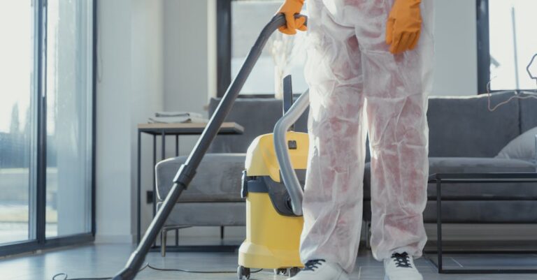 découvrez nos services professionnels de nettoyage de sols pour un environnement propre et sain. que ce soit pour un entretien régulier ou un nettoyage en profondeur, nous utilisons des techniques et des produits de qualité pour restaurer l'éclat de vos surfaces. contactez-nous pour un devis personnalisé!