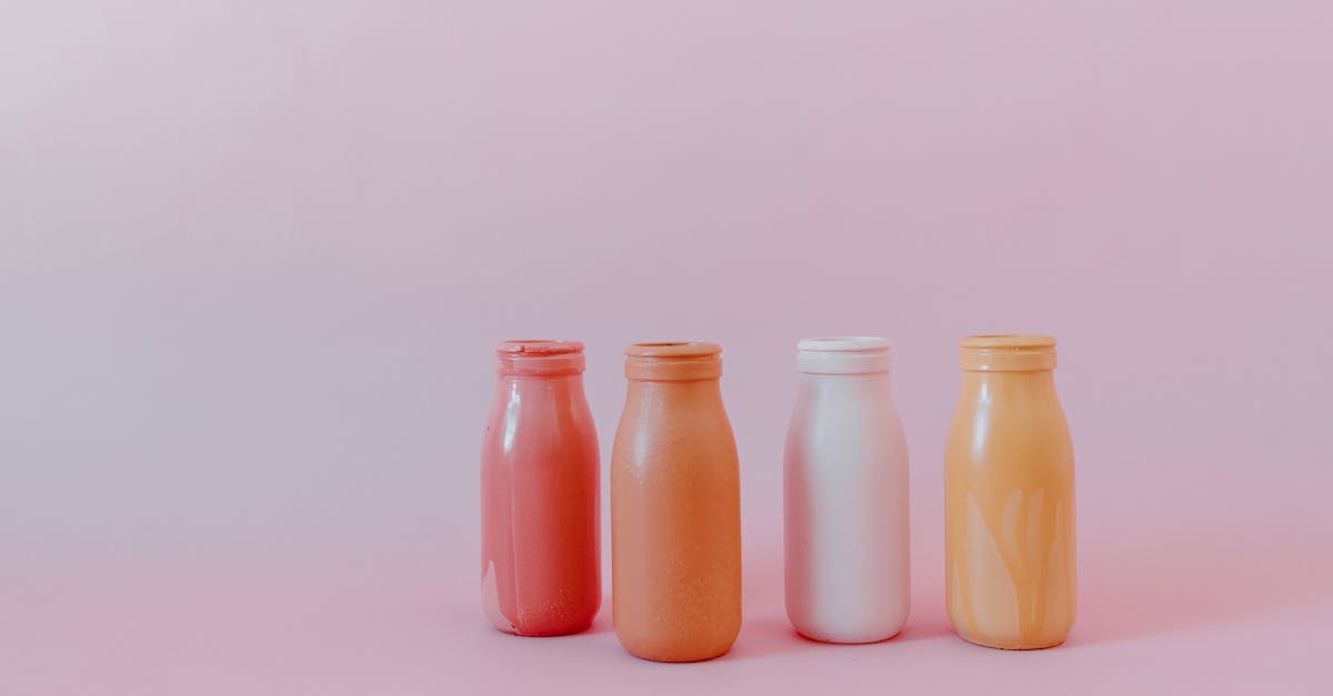 découvrez les multiples bienfaits de l'argile verte, un trésor naturel utilisé en cosmétique et en médecine douce. purifiez votre peau, détoxifiez votre corps et profitez de ses propriétés apaisantes grâce à ce produit polyvalent et écologique.
