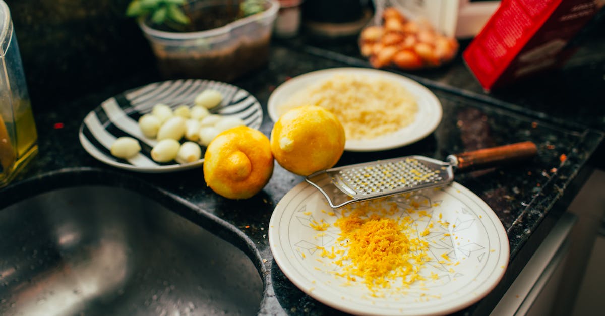 découvrez comment préparer facilement des lingettes nettoyantes maison écologiques et efficaces. cette recette simple vous aidera à garder votre maison propre tout en respectant l'environnement. économisez de l'argent et réduisez les déchets avec ces lingettes faites maison.