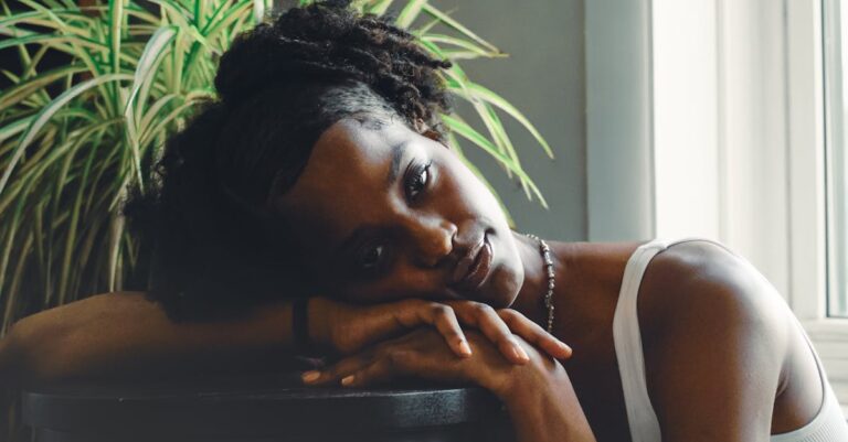 découvrez des conseils et des solutions pour traiter les odeurs intimes. apprenez à mieux comprendre l'hygiène personnelle, les causes possibles et comment préserver votre confort au quotidien.