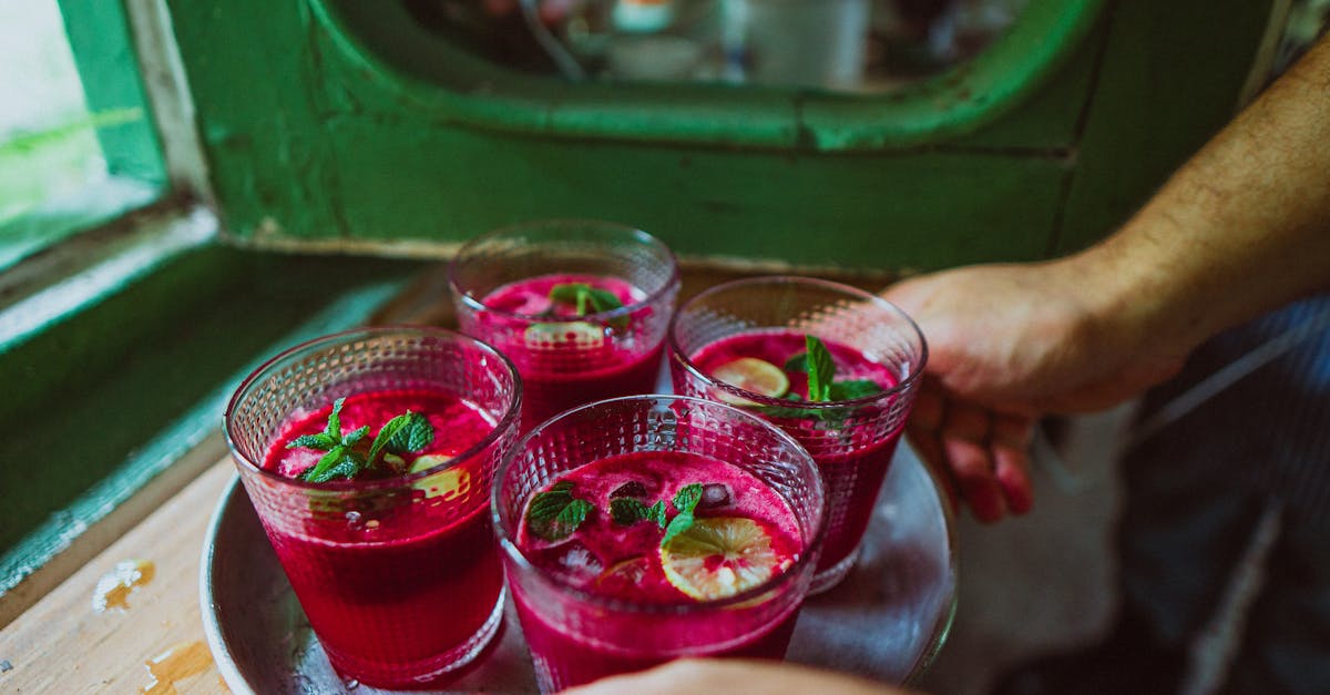 découvrez des aliments rafraîchissants qui éveilleront vos papilles et revitaliseront votre corps. explorez notre sélection de recettes saines et délicieuses, parfaites pour les journées chaudes et les moments de détente.