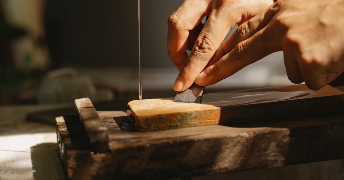 découvrez nos techniques et conseils pratiques pour affûter vos outils et instruments, garantissant performance et précision. transformez vos lames et accessoires en un rien de temps avec nos astuces de professionnels.