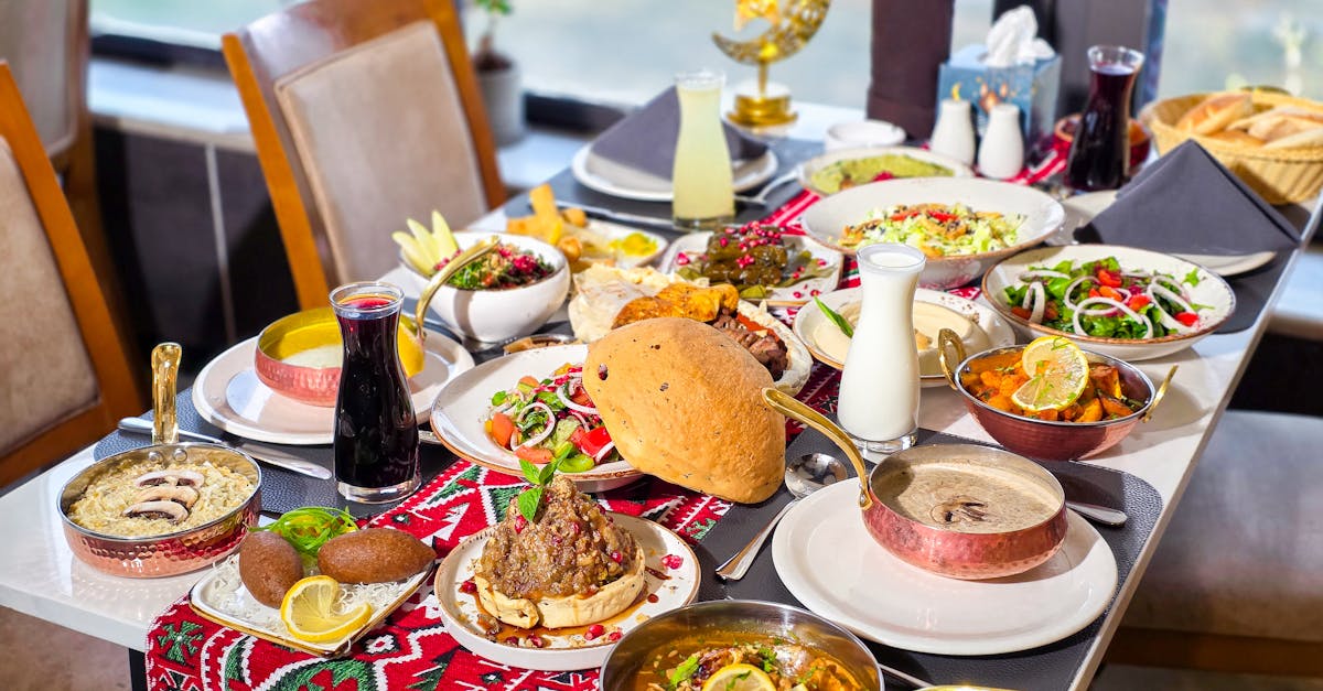 découvrez des astuces de cuisine ingénieuses pour simplifier vos préparations, optimiser votre temps et impressionner vos invités. transformez votre expérience culinaire avec ces conseils pratiques et faciles à mettre en œuvre.